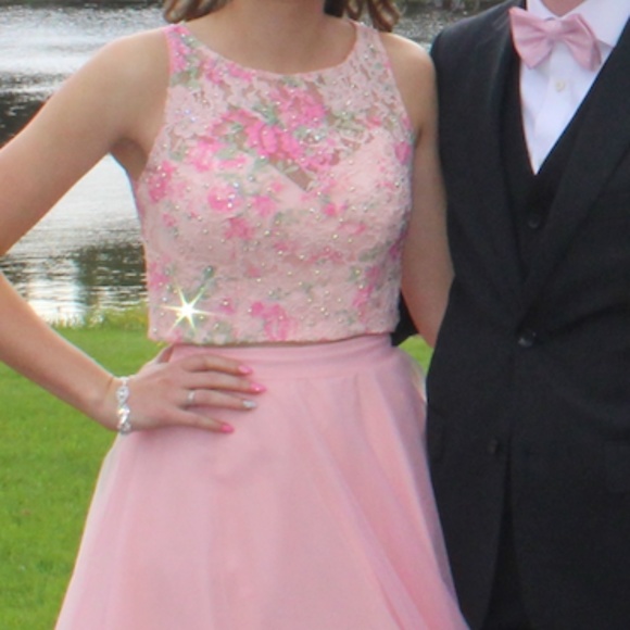 Prom Dress - Picture 3 of 5